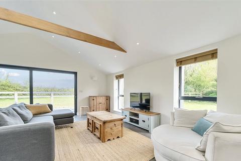 3 bedroom bungalow to rent, Farrantshayes Farm, Clyst Hydon, Cullompton, Devon, EX15