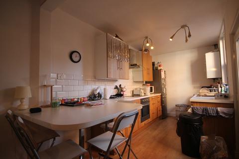 3 bedroom terraced house to rent, Norman Street, West End, Leicester, LE3