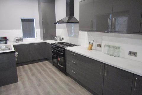 6 bedroom terraced house to rent, Kensington, Kensington Fields
