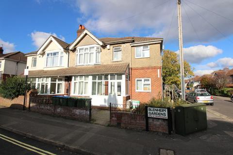 7 bedroom terraced house to rent, Blenheim Gardens, Southampton