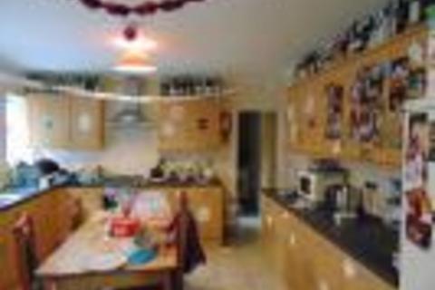 5 bedroom terraced house to rent, Shakespeare Avenue