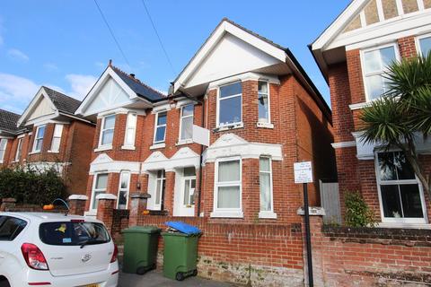 7 bedroom terraced house to rent, Highfield Crescent, Southampton