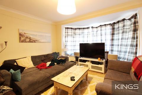 7 bedroom terraced house to rent, Upper Shaftesbury Avenue