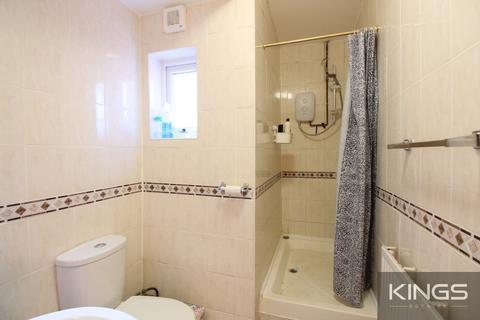 7 bedroom terraced house to rent, Upper Shaftesbury Avenue