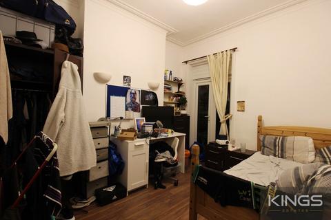 6 bedroom terraced house to rent, Shakespeare Avenue, Southampton