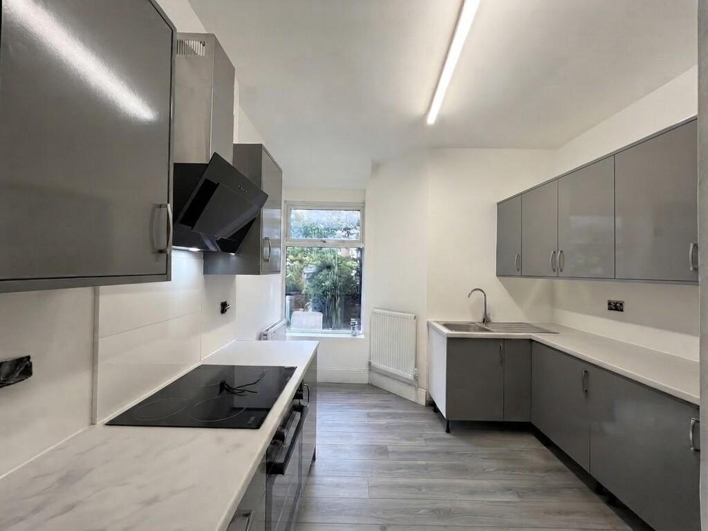 Apartment in Manchester - View 3