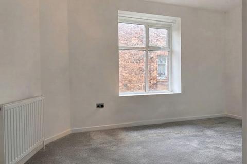 2 bedroom ground floor flat to rent, Kings Road, Prestwich