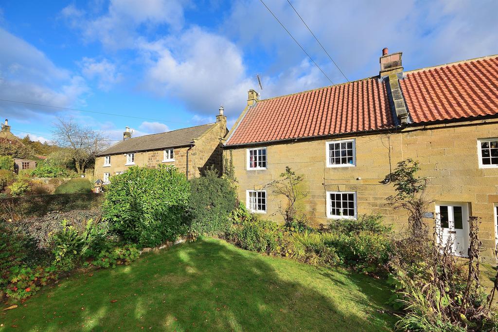 Over Silton, Thirsk, YO7 2LJ 5 bed semidetached house