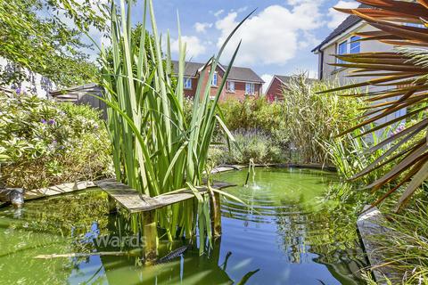 4 bedroom end of terrace house for sale, Green Close, Whitfield, Dover, Kent