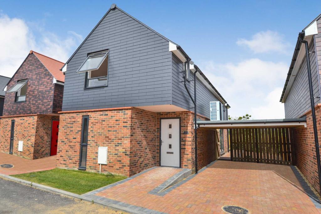 Queens Head Close, Aston Cross,Tewkesbury, Gloucestershire 4 bed