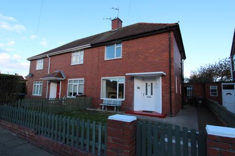 2 bedroom semi-detached house to rent, Glenallen Gardens, Tynemouth.  NE30 3TE.  *GREAT LOCATION*