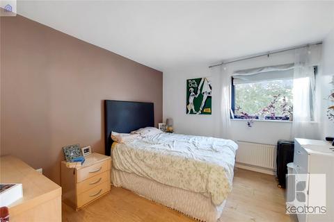 2 bedroom flat to rent, Rosebay House, 21 Hawgood Street, Bow, London, E3