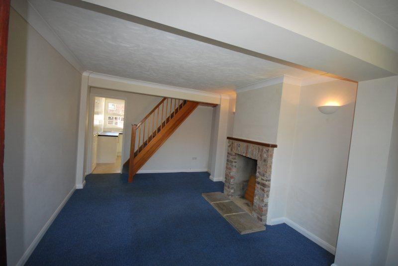 Burdett Road, Rusthall 2 bed terraced house to rent £1,150 pcm (£265 pw)