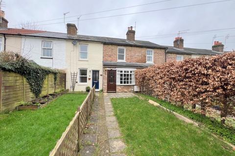 2 bedroom terraced house to rent, Burdett Road, Rusthall