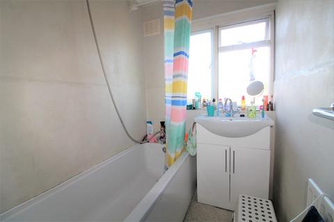 2 bedroom maisonette to rent, Gladeside, Winchmore Hill, N21