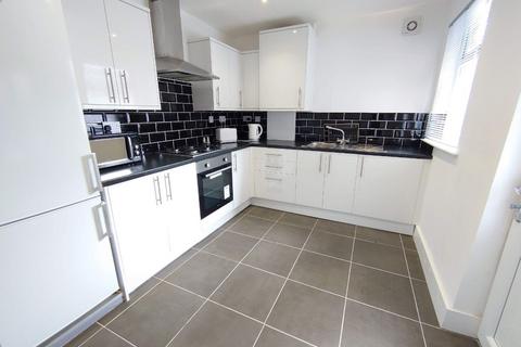4 bedroom terraced house to rent, Manton Rd, Liverpool
