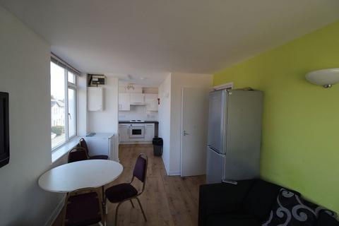 undefined, 25 Waterloo Road