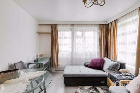 12 Jarrow Way, London, E9 5PG
