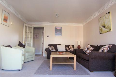 3 bedroom penthouse to rent, Britannia Court, Brighton Marina Village, Brighton