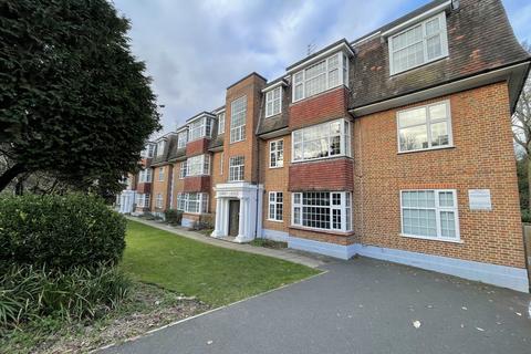 4 bedroom ground floor flat to rent, Surrey Road, Bournemouth