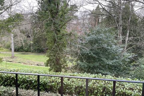 4 bedroom ground floor flat to rent, Surrey Road, Bournemouth