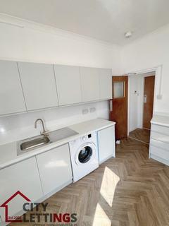 4 bedroom end of terrace house to rent, Gloucester Avenue, Lenton