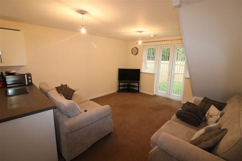 2 bedroom terraced house to rent, 47 Lady Bower Way