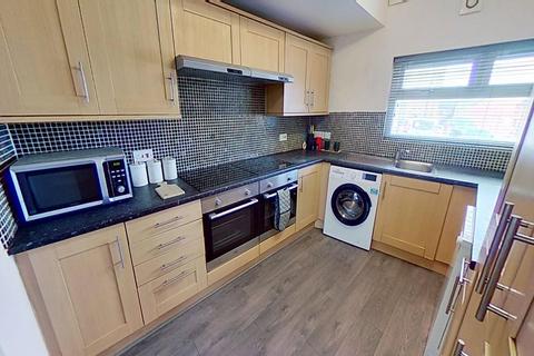 8 bedroom townhouse to rent, 176-178, Mansfield Road, NOTTINGHAM NG1 3HW