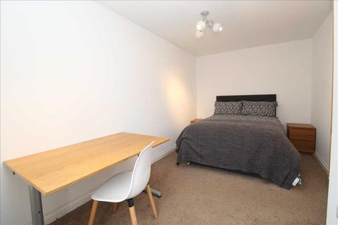 2 bedroom house to rent, Regent Street, Plymouth, Plymouth