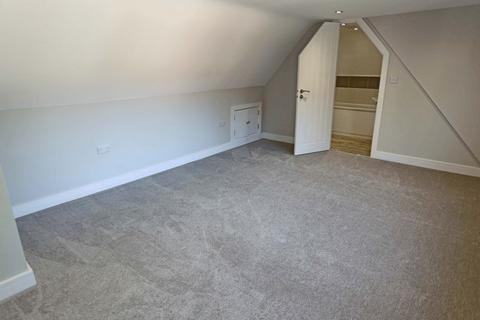 1 bedroom mews to rent, Hanlye Lane, Cuckfield