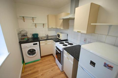 Studio to rent, LAUREL COURT, VICARS BRIDGE CLOSE, WEMBLEY, MIDDLESEX, HA0 1XY