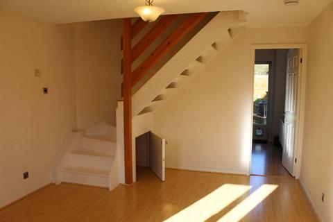 2 bedroom semi-detached house to rent, TWO DOUBLE BEDROOMS HOUSE ON LADYGROVE