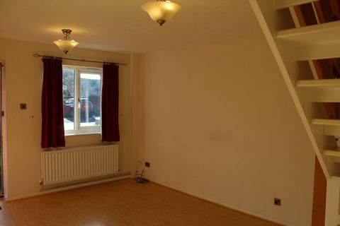 2 bedroom semi-detached house to rent, TWO DOUBLE BEDROOMS HOUSE ON LADYGROVE