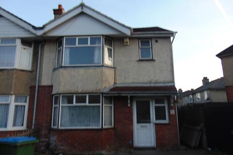 6 bedroom terraced house to rent, Honeysuckle Road