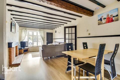 3 bedroom semi-detached house to rent, Chittering Close, Reading