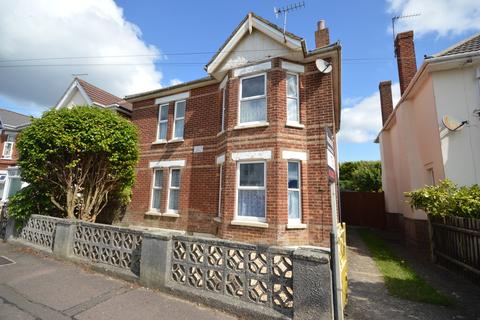 4 bedroom detached house to rent, Brassey Road, Winton, Bournemouth