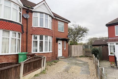 3 bedroom semi-detached house to rent, Caledon Avenue, Moston