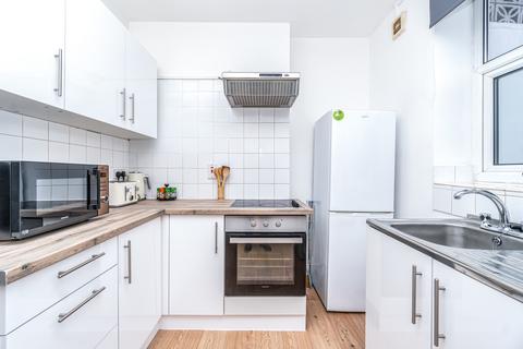 2 bedroom flat to rent, Kenninghall Road, Rectory Rail, Upper Clapton, Hackney E5