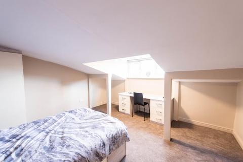 6 bedroom terraced house to rent, Richmond Mount, Hyde Park LS6 1DF