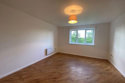 2 bedroom apartment to rent, Danbury Crescent, South Ockendon, Essex