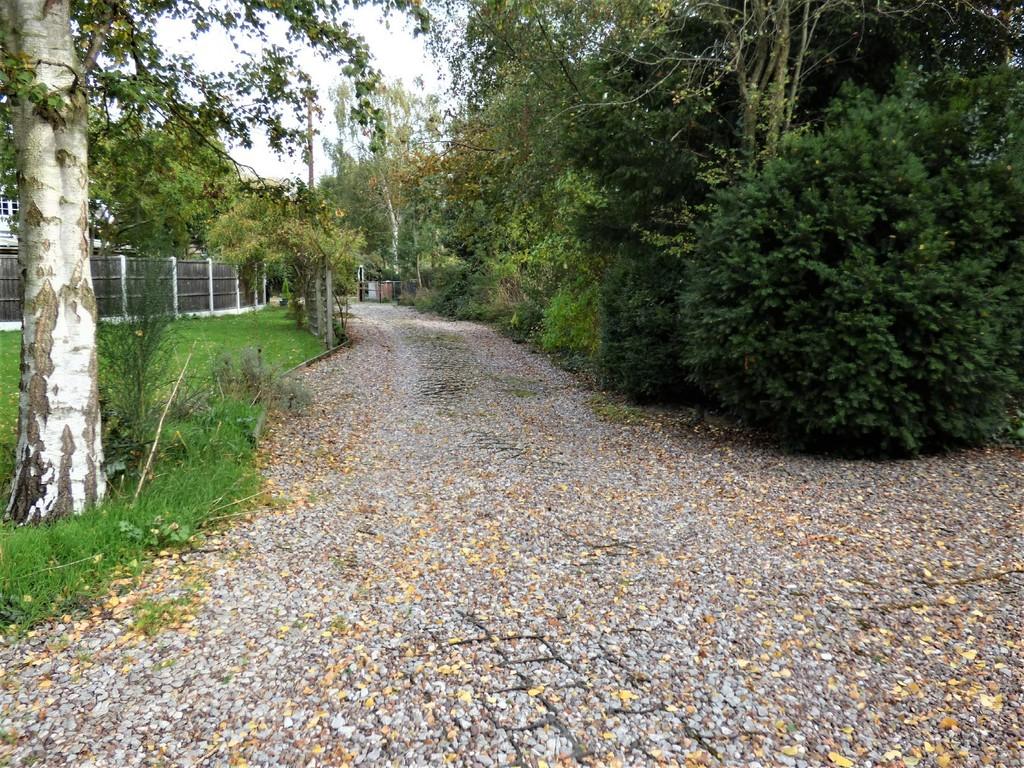 Mill End Lane, Alrewas Land £235,000