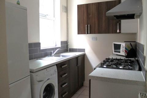 2 bedroom terraced house to rent, Manchester Street, Derby,