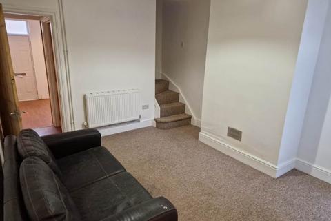 2 bedroom terraced house to rent, Manchester Street, Derby,