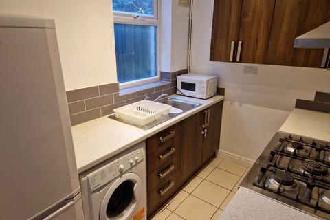 2 bedroom terraced house to rent, Manchester Street, Derby,