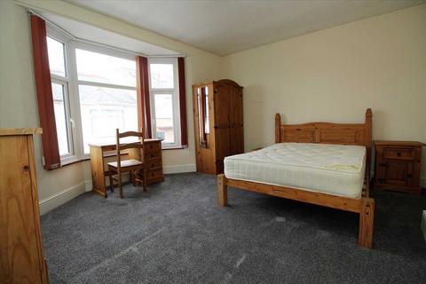 2 bedroom house share to rent, Beaumont Avenue, Plymouth