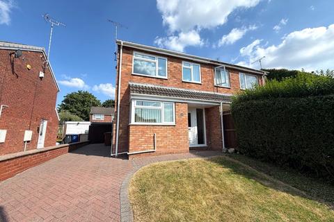 3 bedroom semi-detached house to rent, Ashleigh Drive, Uttoxeter