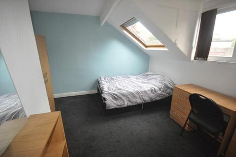 5 bedroom terraced house to rent, Claremont Avenue, Univeristy, Leeds, LS3 1AT