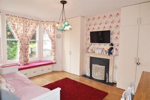 Studio for sale, Vineyard Hill Road, Wimbledon Park