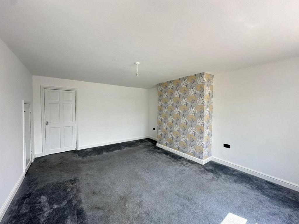 House in Leicester, Thurnby Lodge, City of Leicester - View 3