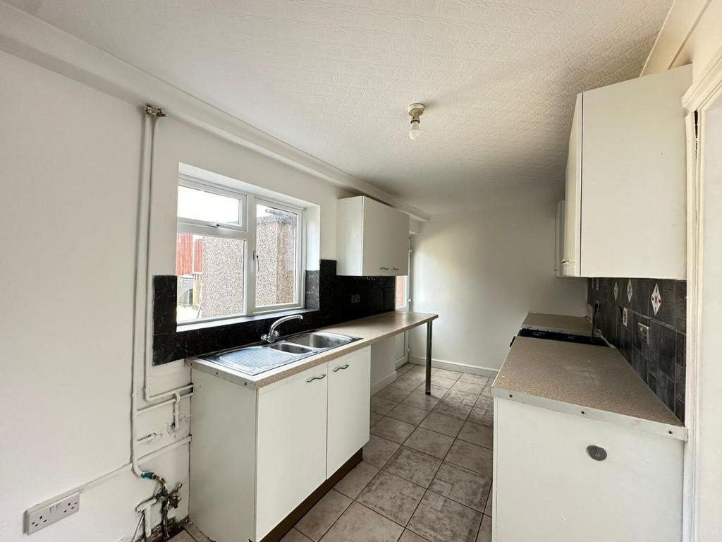 House in Leicester, Thurnby Lodge, City of Leicester - View 4